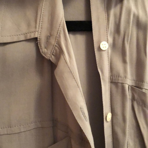 Silky grey button-up - Picture 2 of 2